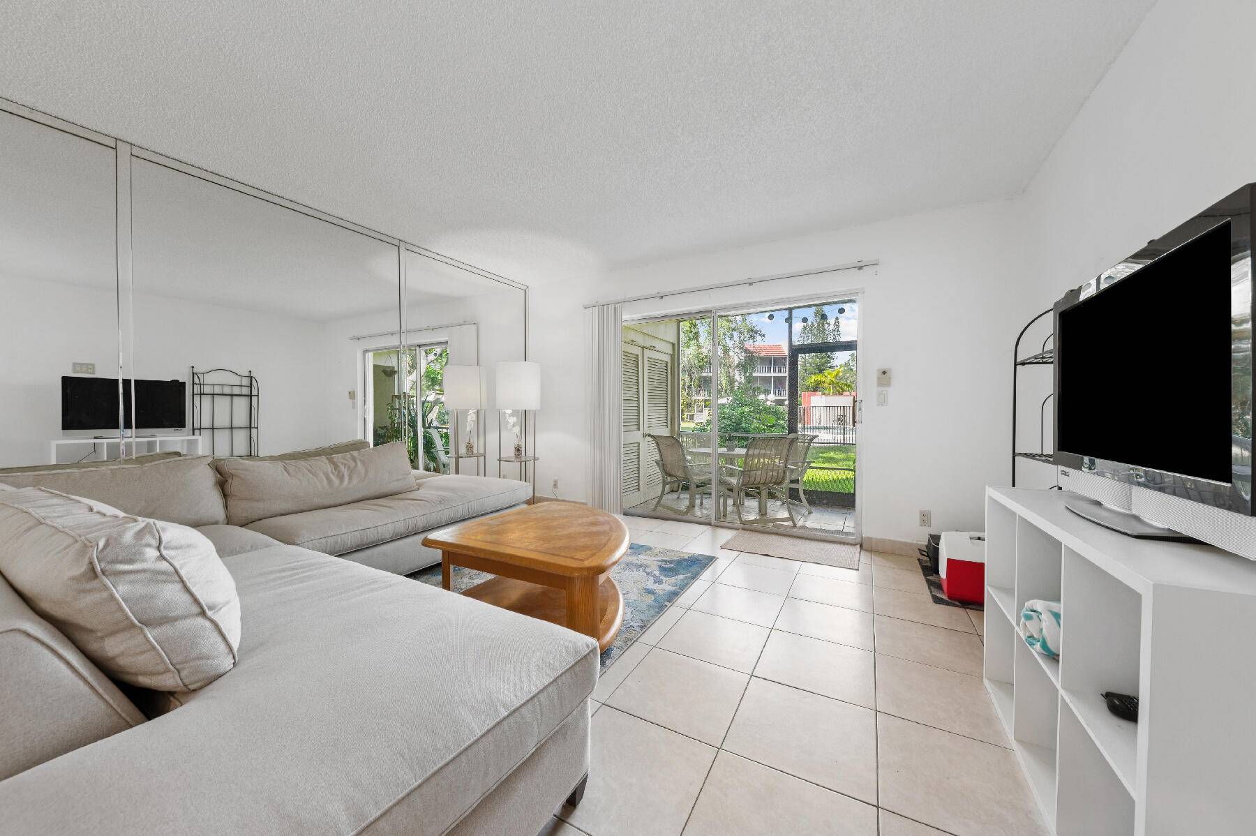 Boca Raton, FL 33486,622 NW 13th ST 11