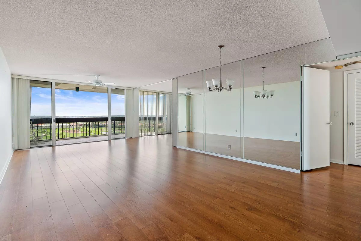 West Palm Beach, FL 33401,2400 Presidential WAY 1706