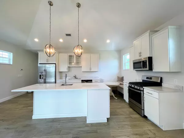 Stuart, FL 34997,4980 SE Railway AVE