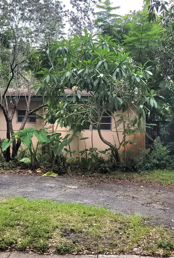 Plantation, FL 33317,812 Garden CT
