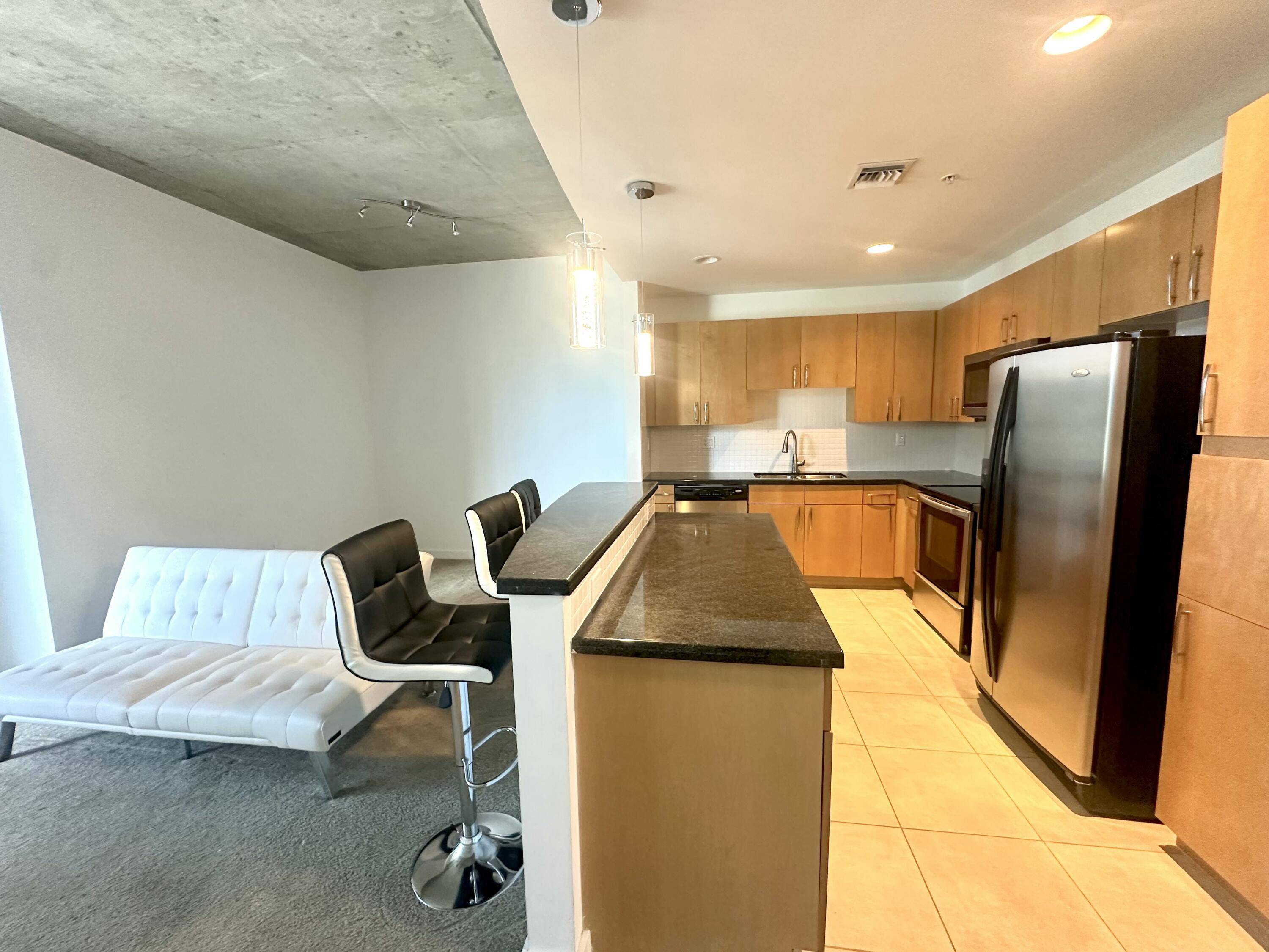 West Palm Beach, FL 33401,300 S Australian AVE 201