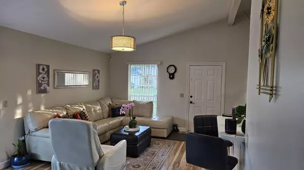 Royal Palm Beach, FL 33411,1192 Grandview CIR
