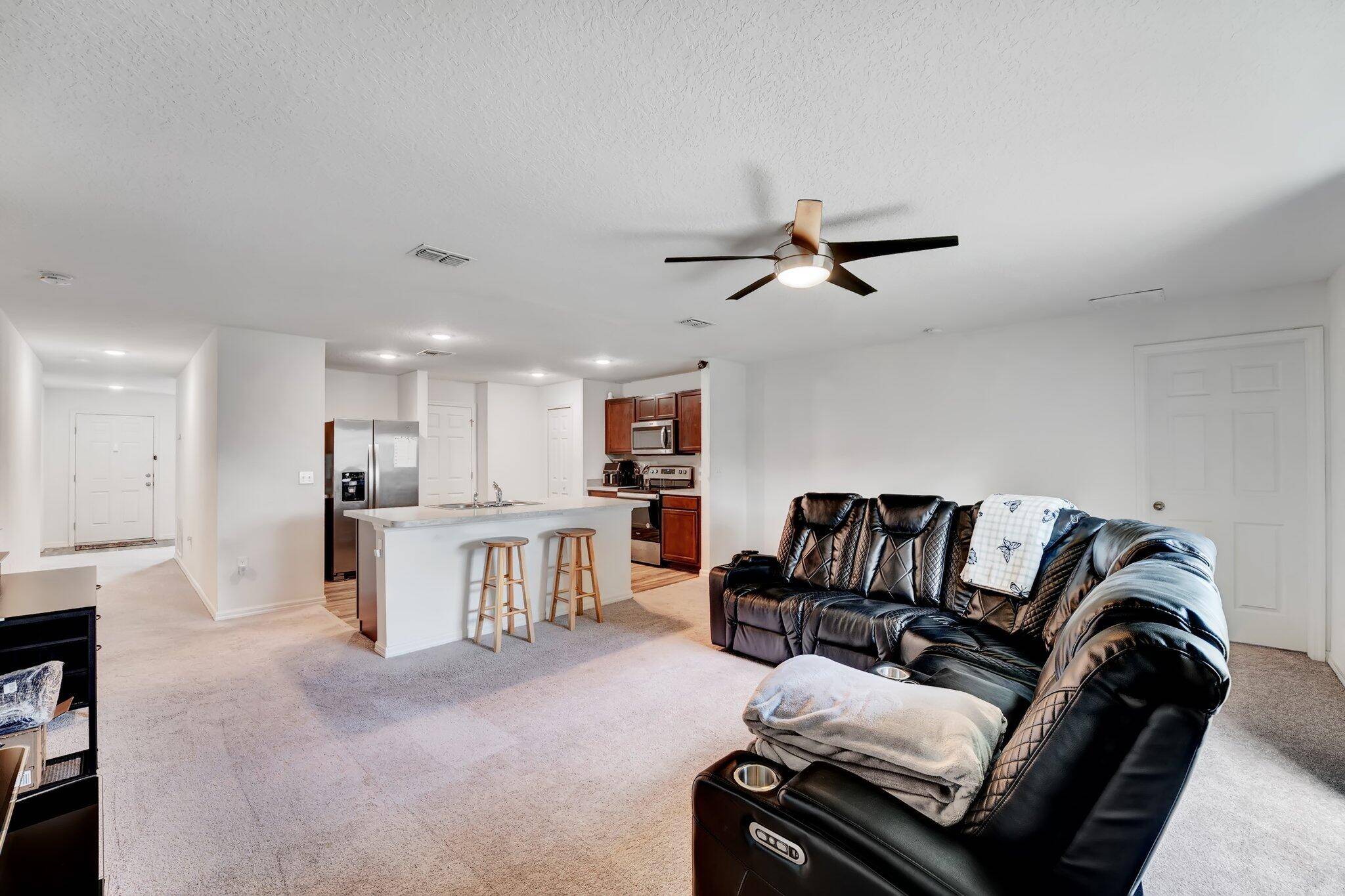 1319 SW Hunnicut AVE, Port Saint Lucie, FL 34953