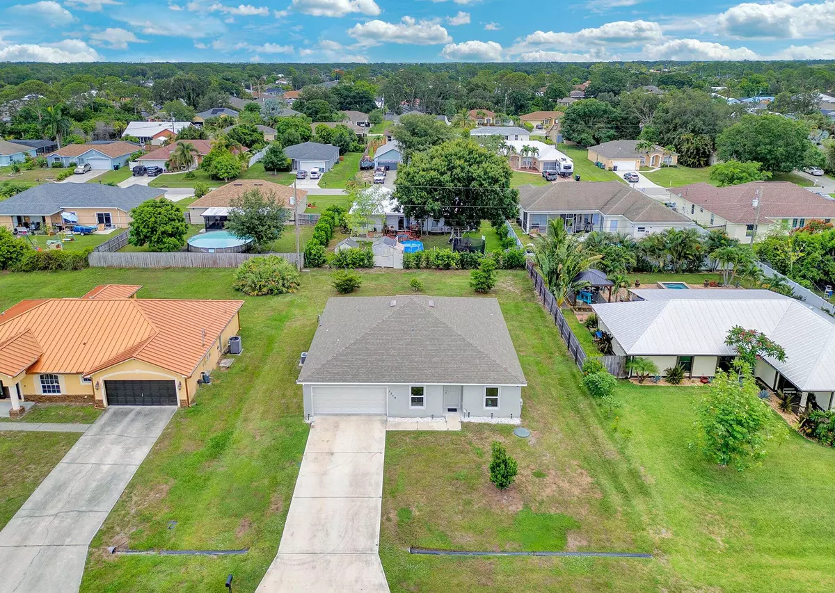 Port Saint Lucie, FL 34953,1319 SW Hunnicut AVE