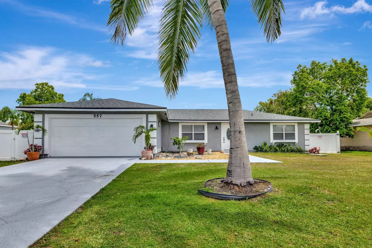 Port Saint Lucie, FL 34983,557 SW Violet AVE
