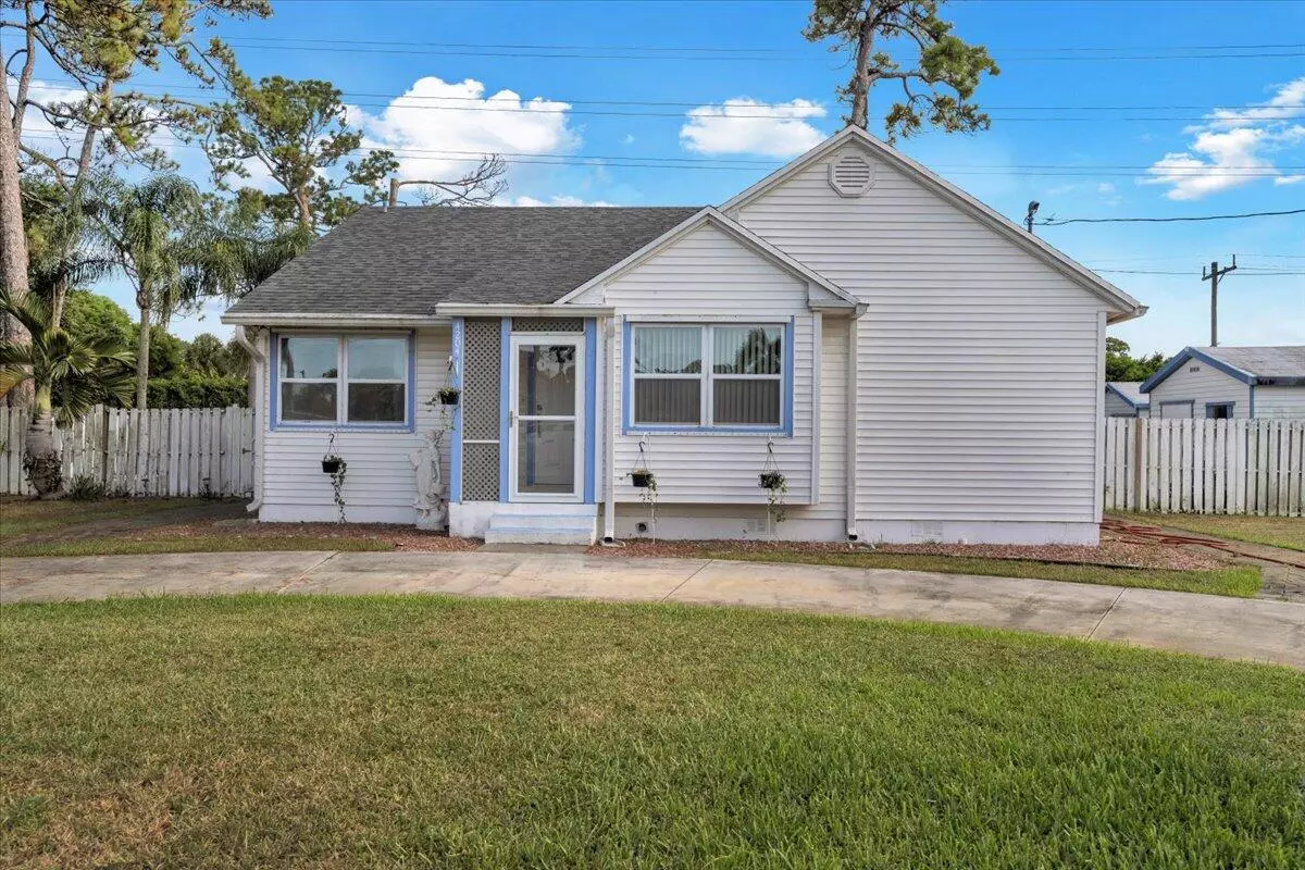 West Palm Beach, FL 33406,4204 George LN
