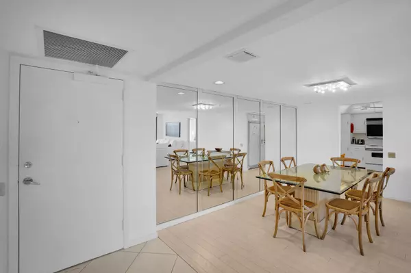 Boca Raton, FL 33431,2697 N Ocean BLVD 407-F