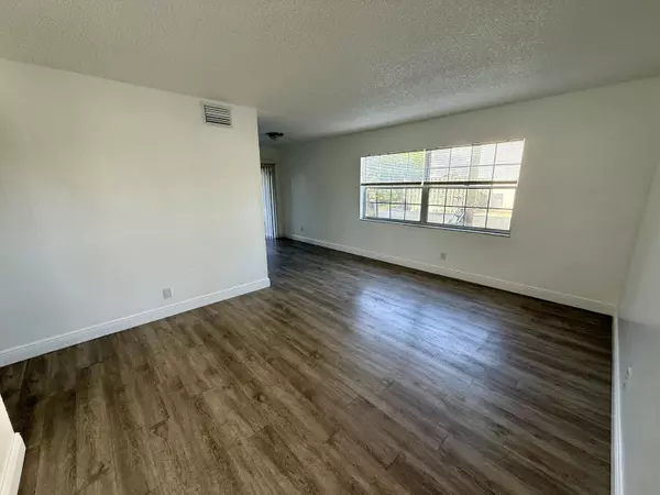 3431 Helena DR 1, Lake Worth, FL 33461