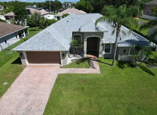 5721 NW Alcazar TER, Port Saint Lucie, FL 34986