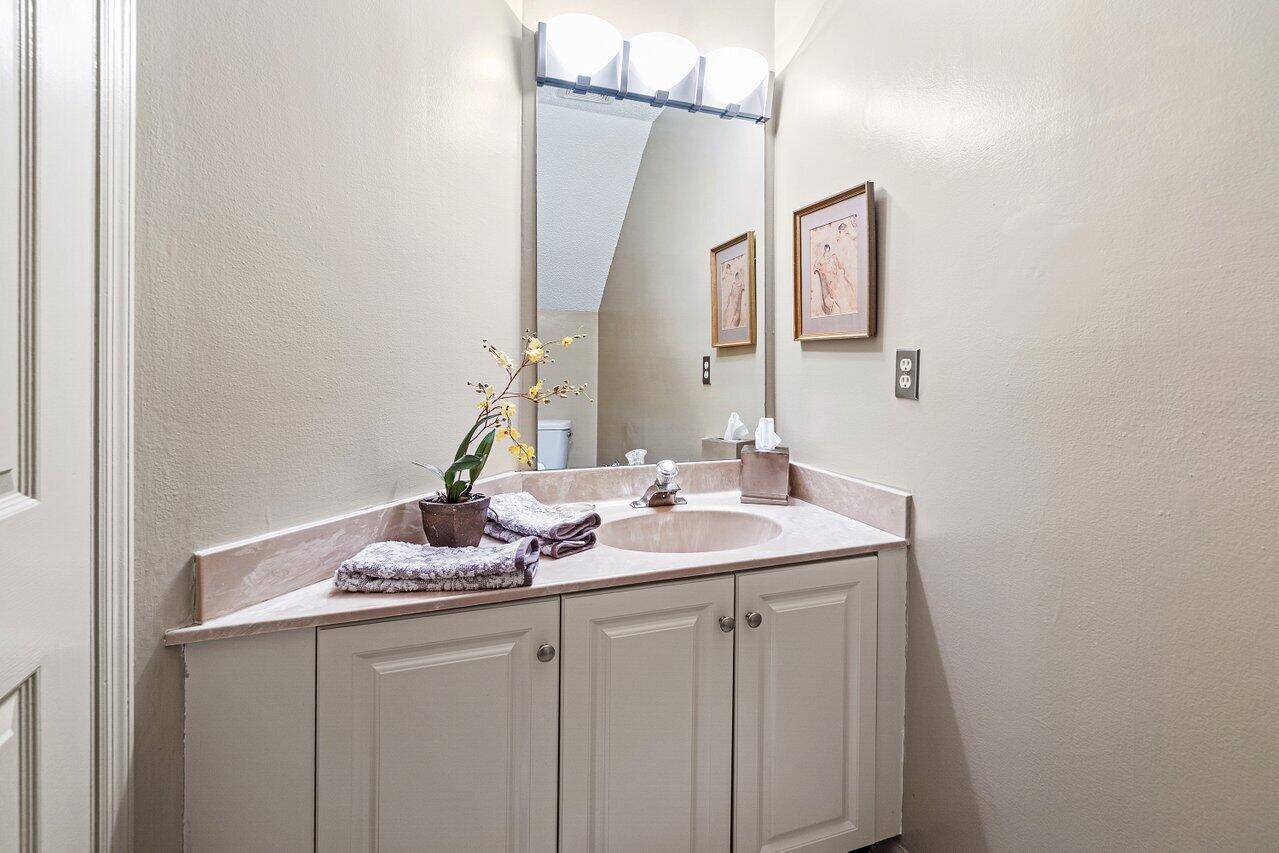 Palm Beach Gardens, FL 33418,767 Windermere WAY 767