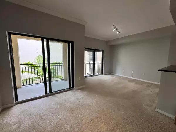 Palm Beach Gardens, FL 33418,4907 Midtown LN 1405