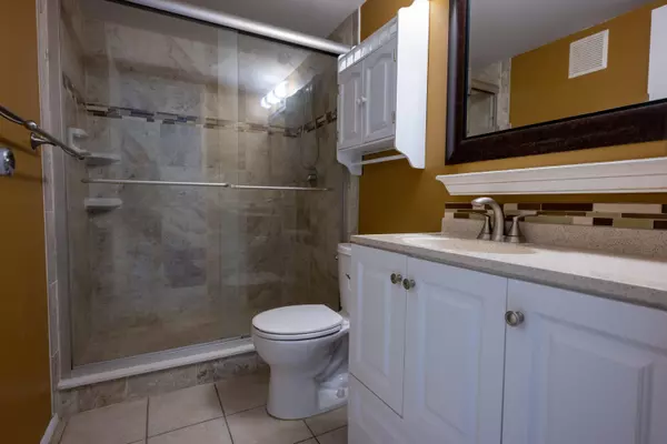 Stuart, FL 34996,2950 SE Ocean BLVD #39-4
