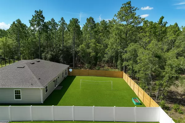 Morriston, FL 32668,690 NE 150th CT