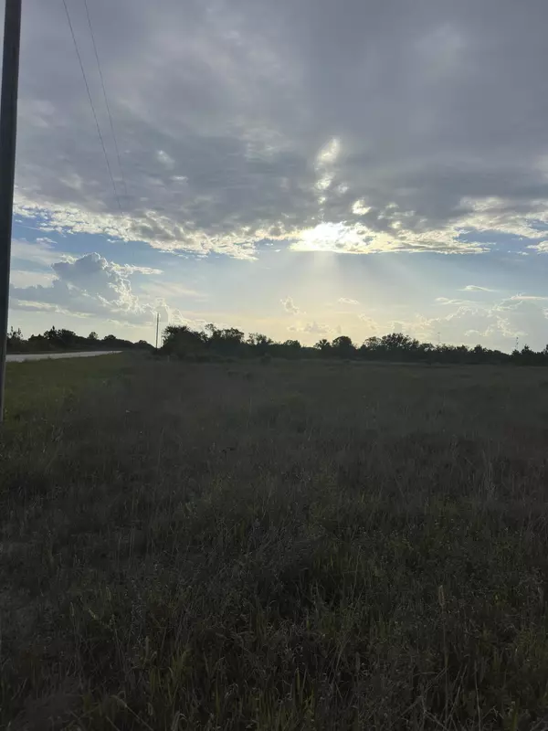 Okeechobee, FL 34972,17757 NW 304th ST