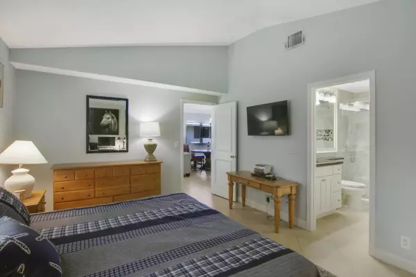 Palm Beach Gardens, FL 33418,825 Club DR