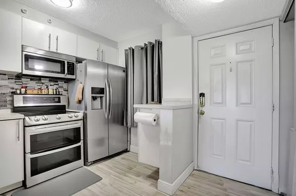 Pompano Beach, FL 33069,2216 N Cypress Bend DR 501