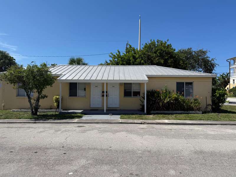 400 Metcalf CT 401, West Palm Beach, FL 33407