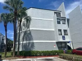 West Palm Beach, FL 33401,1720 N Congress 211 AVE 211