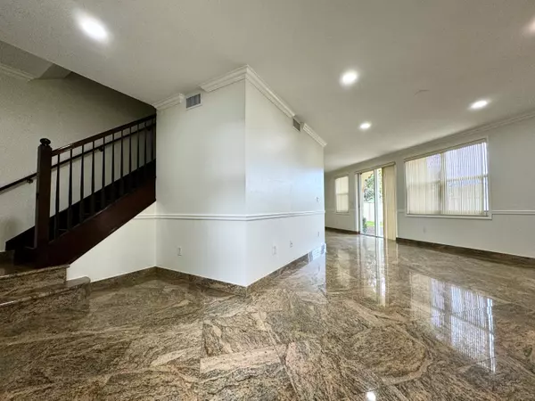 Deerfield Beach, FL 33442,2910 Deer Creek Country Club BLVD