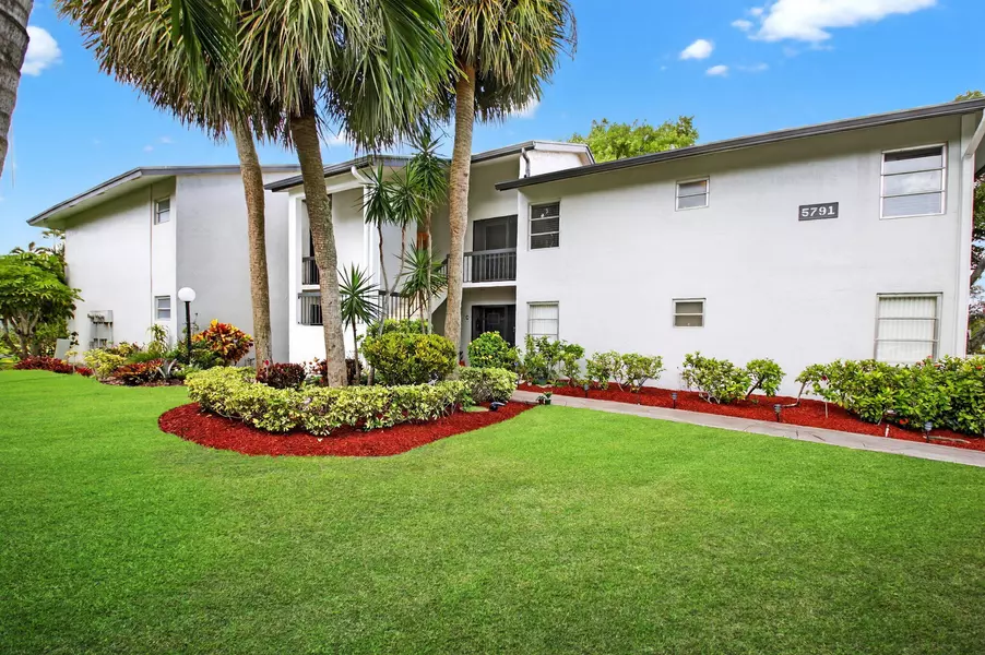 5791 Spindle Palm Ct Unit D, Delray Beach, FL 33484