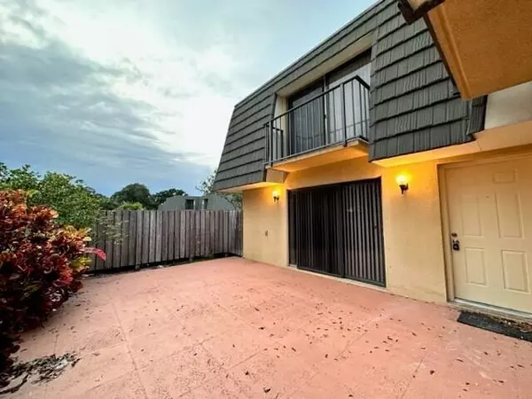 West Palm Beach, FL 33407,3310 33rd WAY