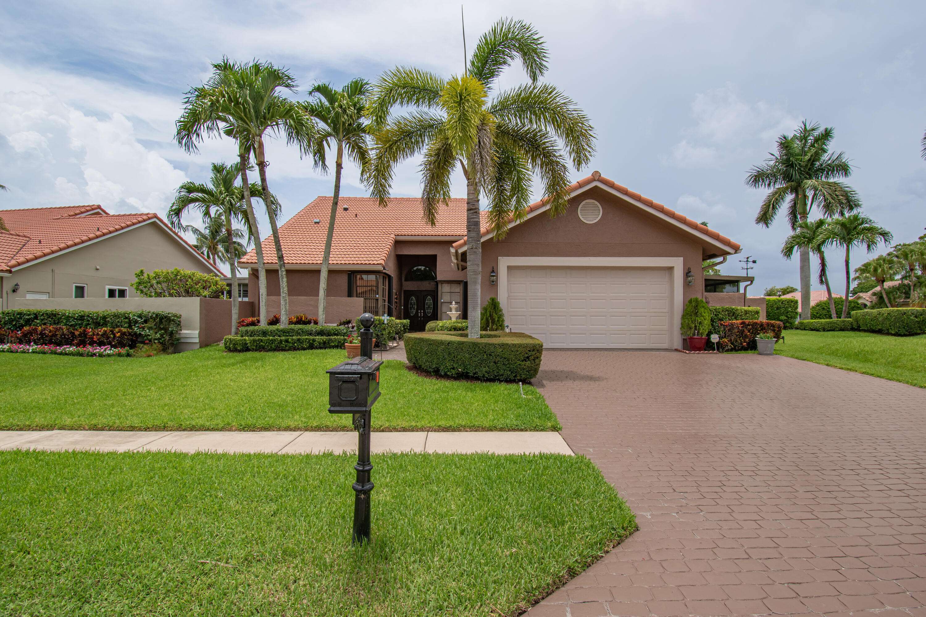 Boca Raton, FL 33498,19261 Cherry Hills TER