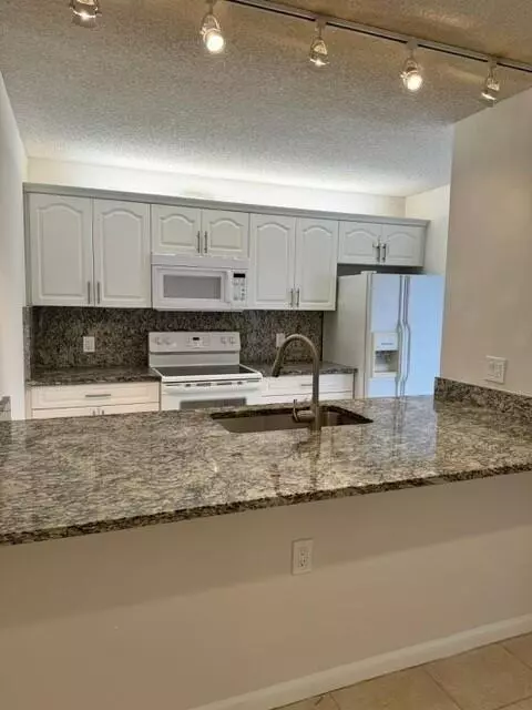 West Palm Beach, FL 33407,3822 38th WAY