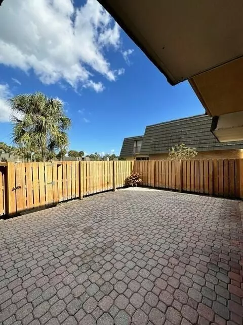 West Palm Beach, FL 33407,3819 38th WAY