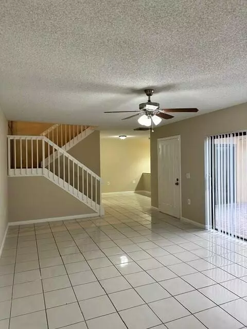 West Palm Beach, FL 33407,3819 38th WAY