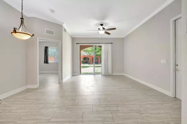 Stuart, FL 34994,40 SE Sedona CIR 104