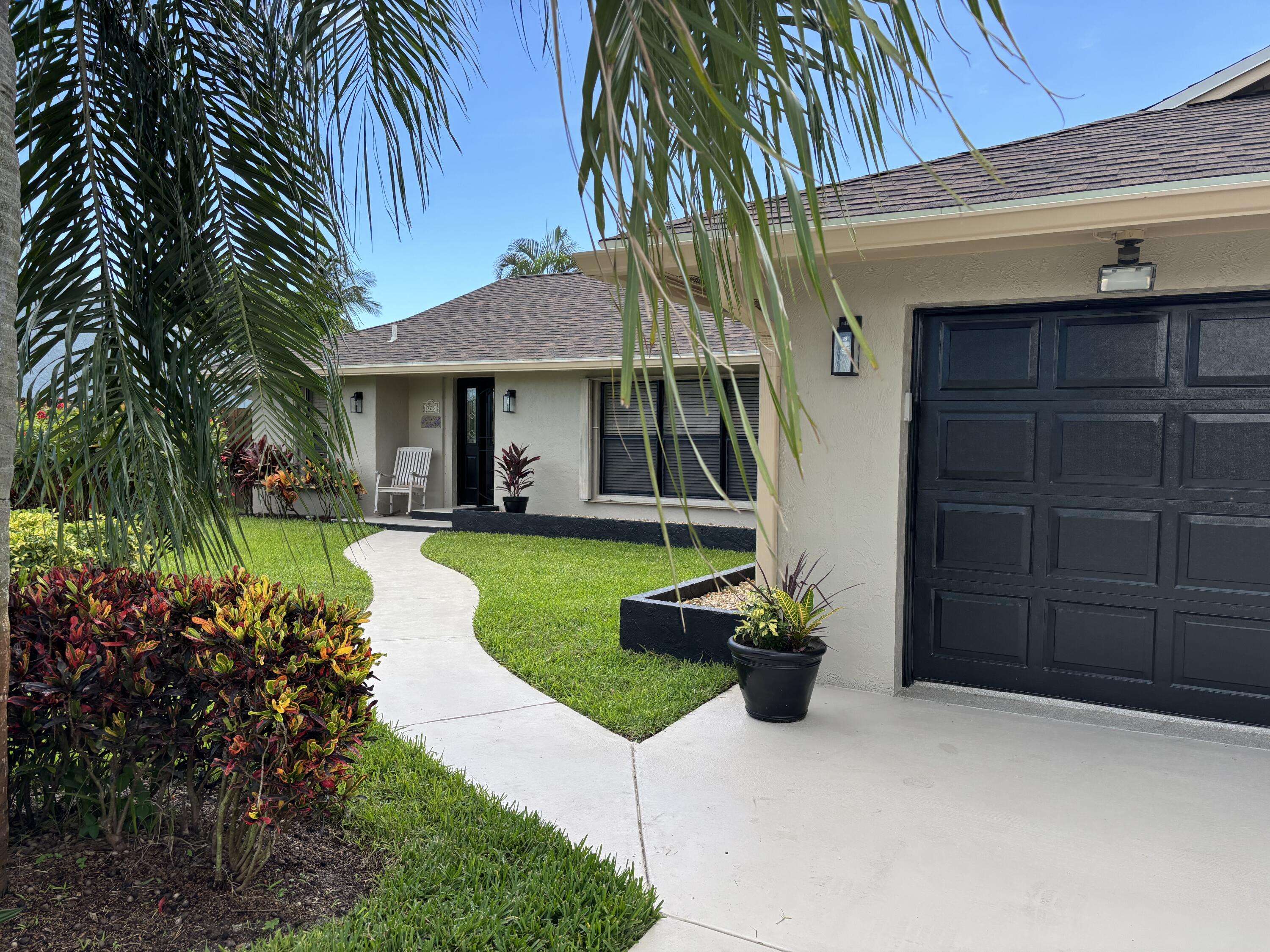 Port Saint Lucie, FL 34983,326 NE Surfside AVE