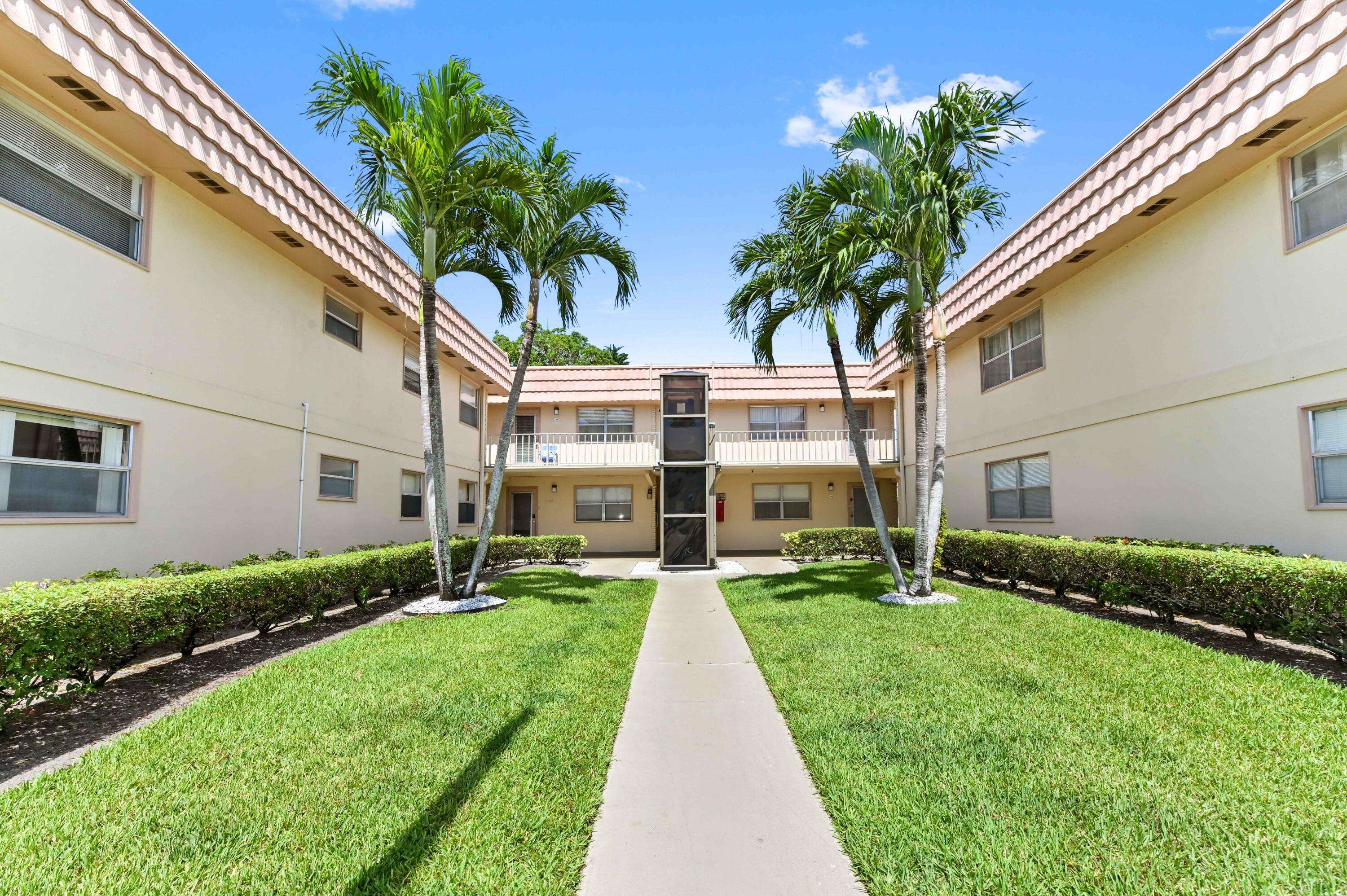 444 Saxony J, Delray Beach, FL 33446