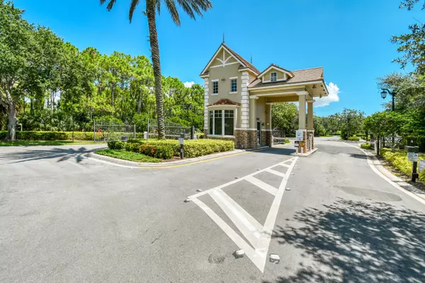 Palm City, FL 34990,749 SW Sea Green ST