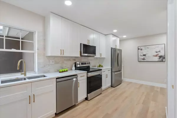 Palm Beach Gardens, FL 33418,401 Vision CT