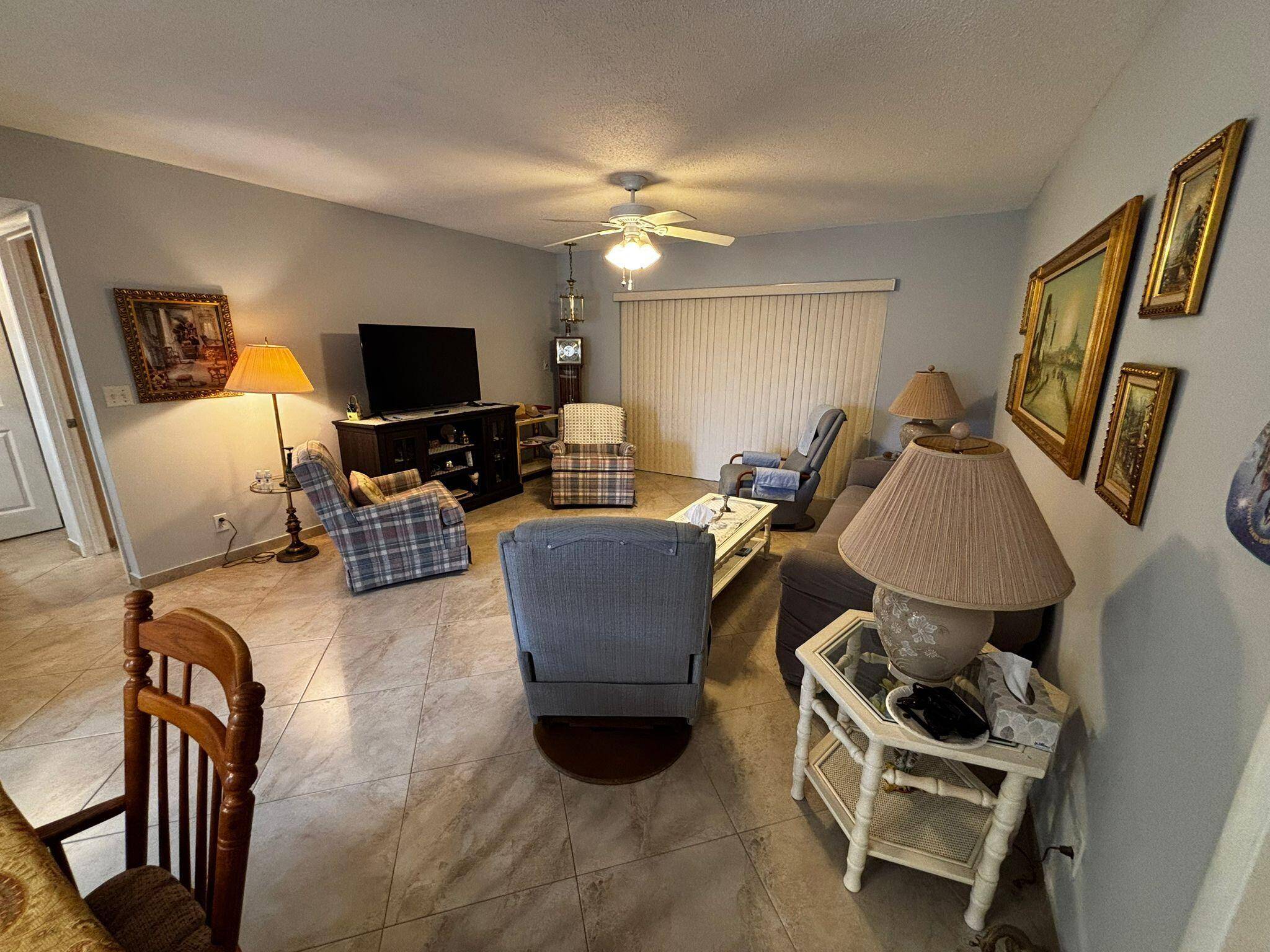 701 Lori DR 204, Palm Springs, FL 33461