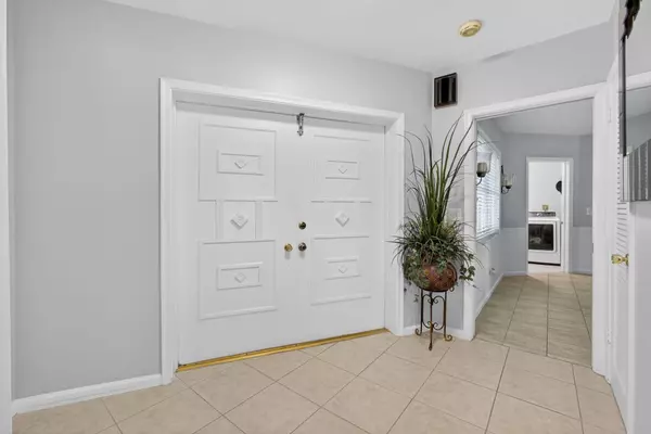 Royal Palm Beach, FL 33411,134 Meadowlark DR