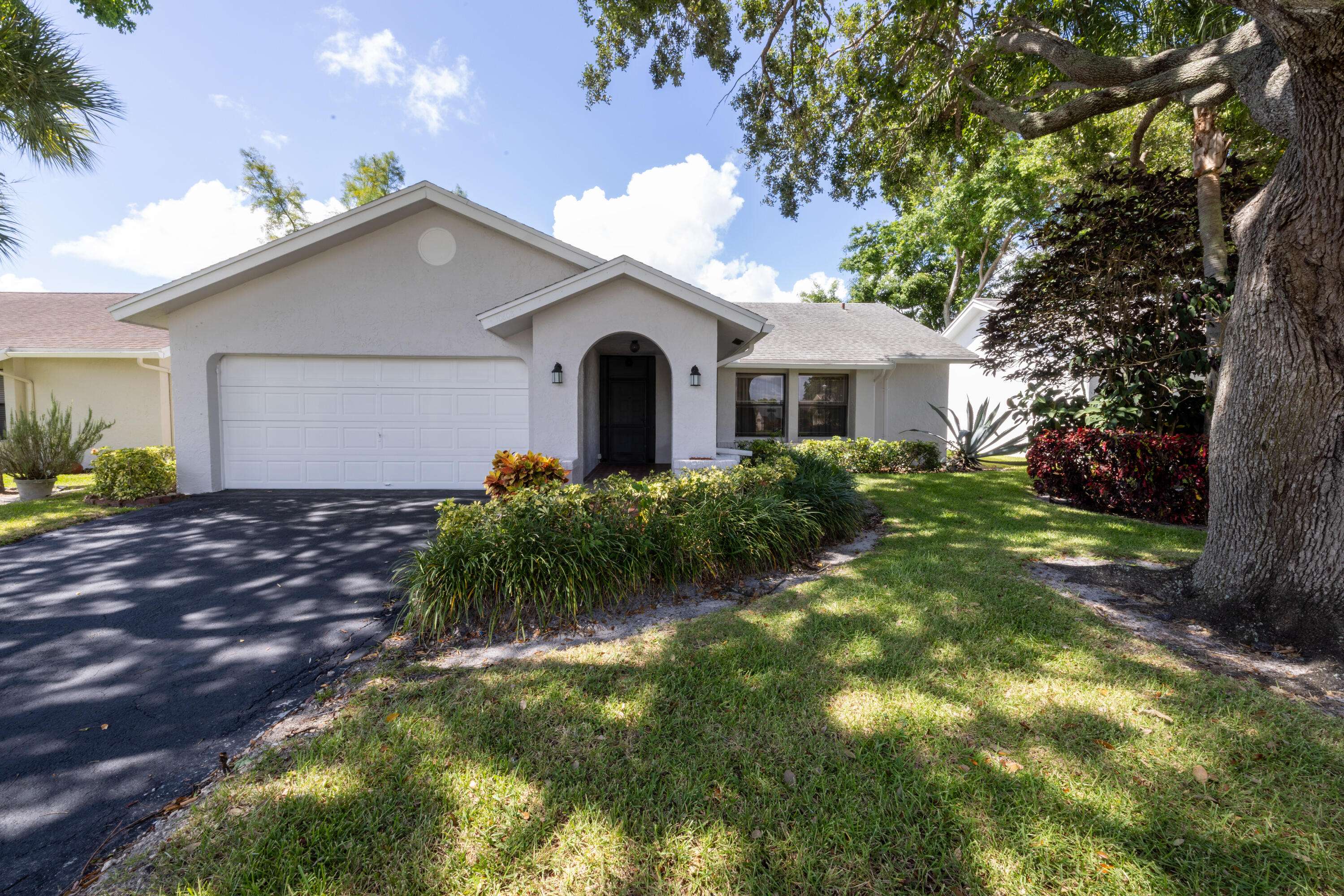 10608 S 180th PL, Boca Raton, FL 33498