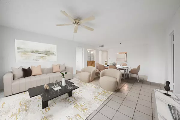 Boca Raton, FL 33428,9235 SW 8th ST 314