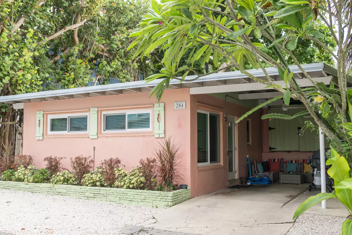 Boynton Beach, FL 33435,204 Coral RD