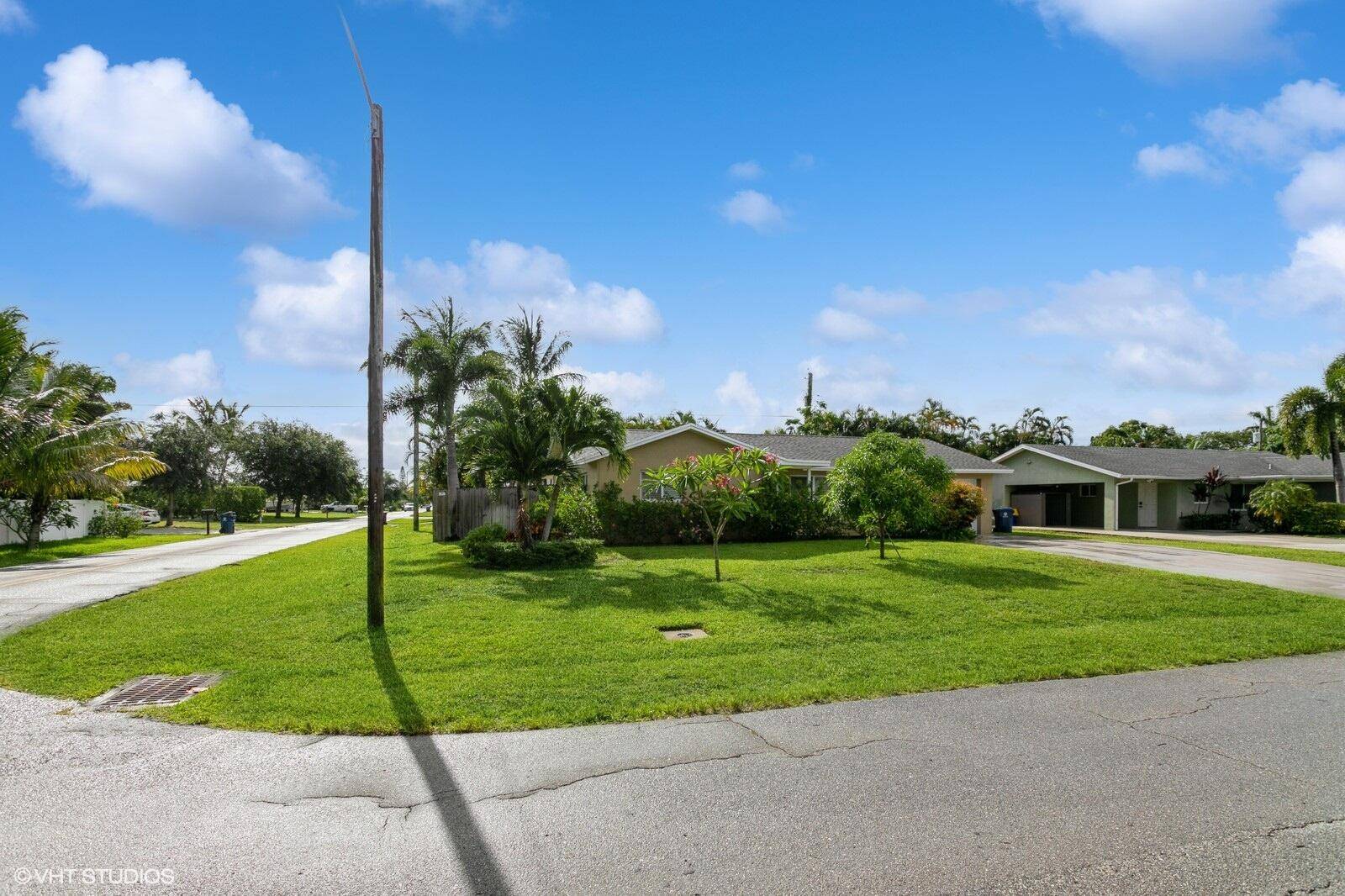 1615 Venus AVE, Jupiter, FL 33469