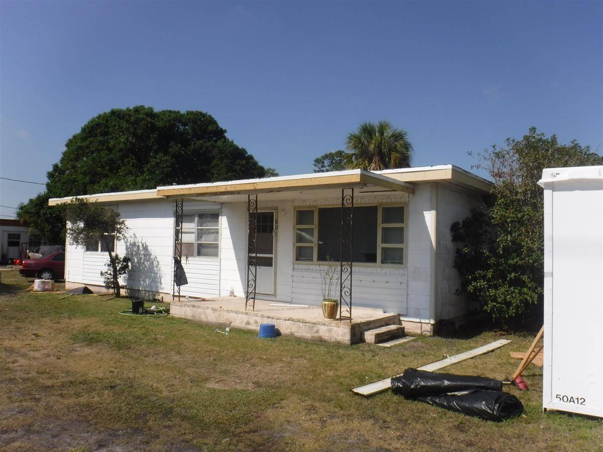 Fort Pierce, FL 34947,801 S 33rd ST