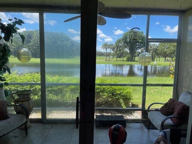 Pompano Beach, FL 33069,3510 Oaks WAY 103