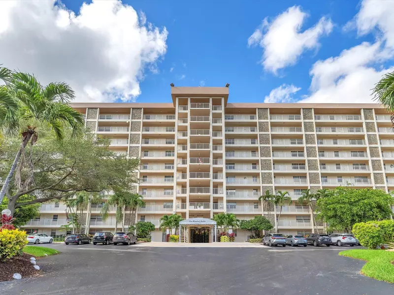 3510 Oaks WAY 103, Pompano Beach, FL 33069