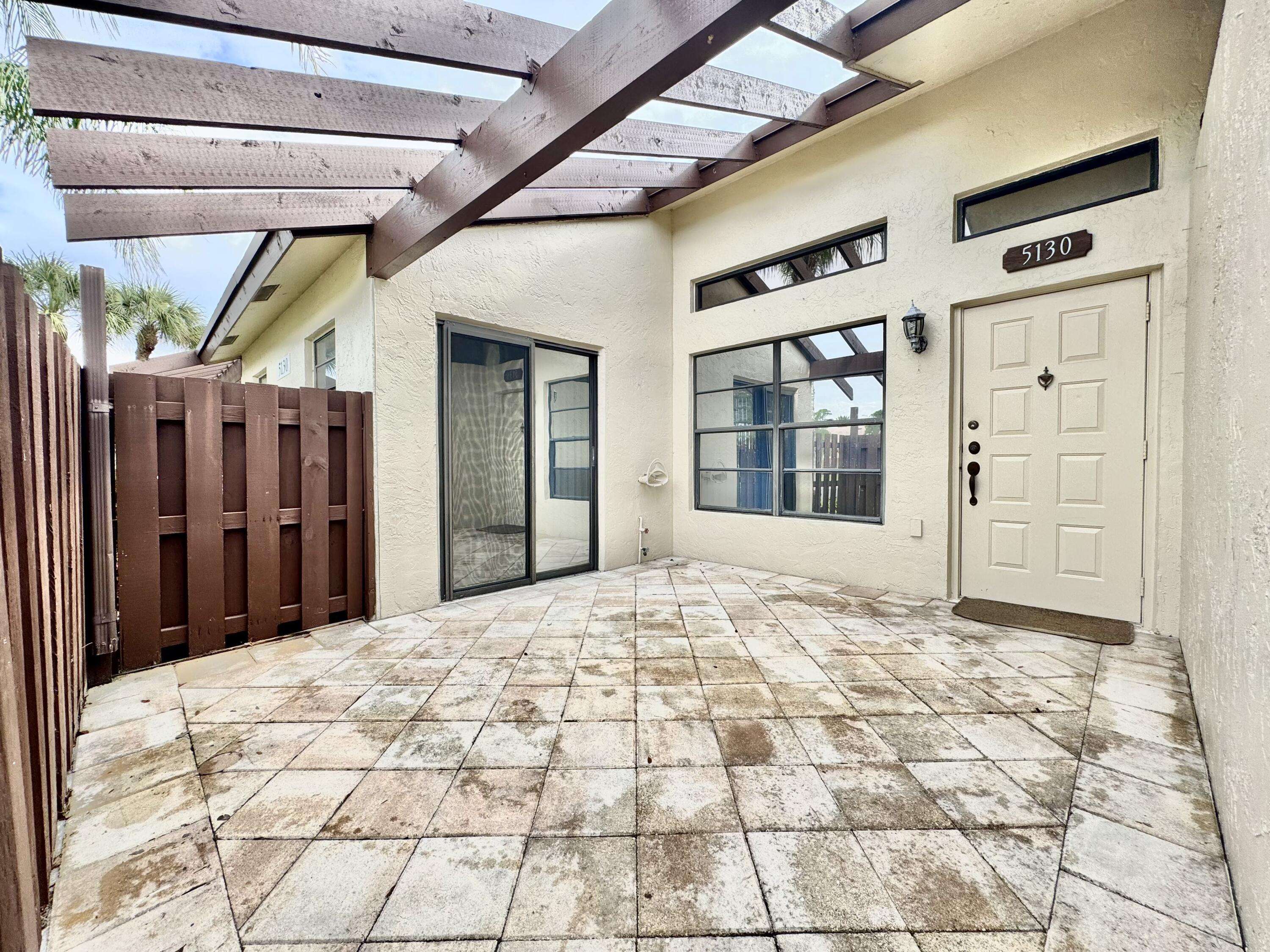 Delray Beach, FL 33484,5130 Nesting WAY C