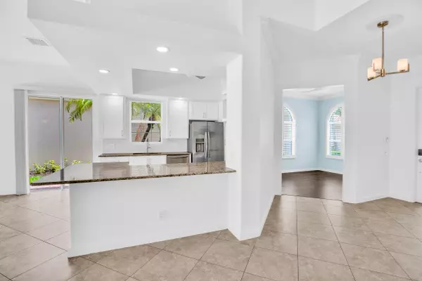 Vero Beach, FL 32967,5282 Eleuthra CIR