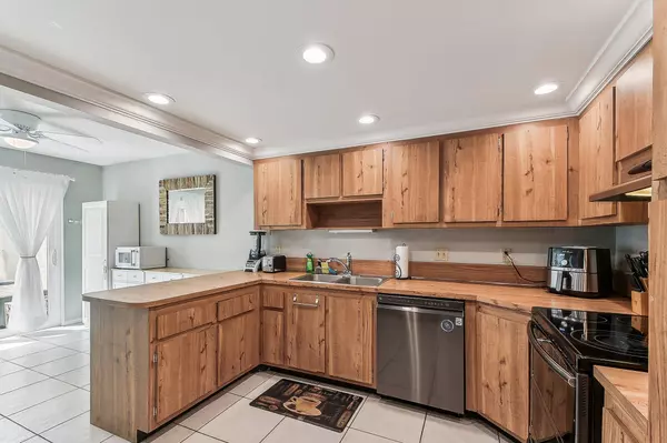 Boynton Beach, FL 33437,11063 Oakdale RD