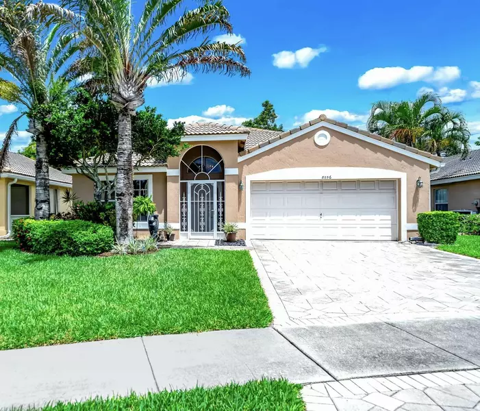8056 Palm Gate DR, Boynton Beach, FL 33436