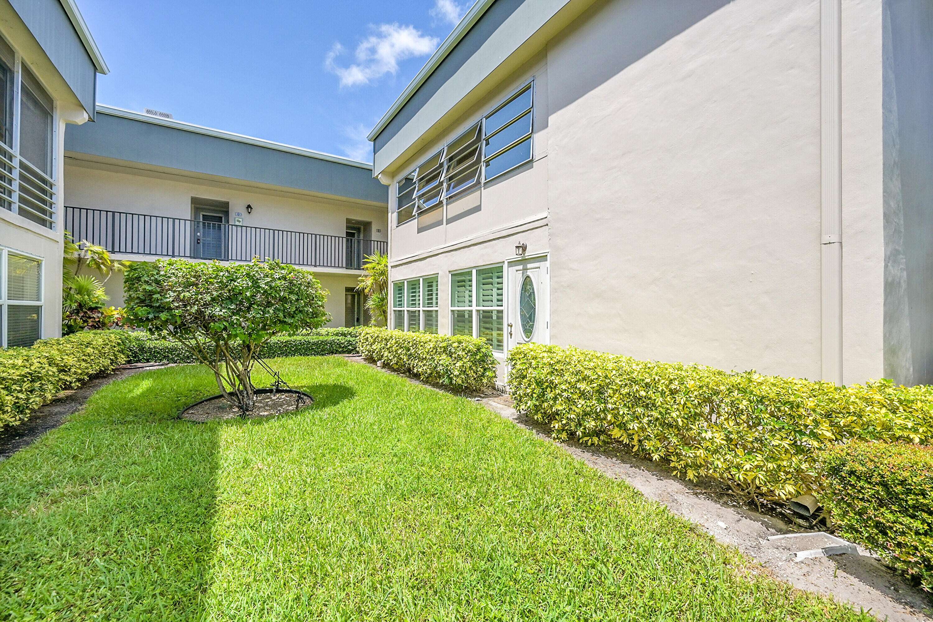 Delray Beach, FL 33484,58 Piedmont B