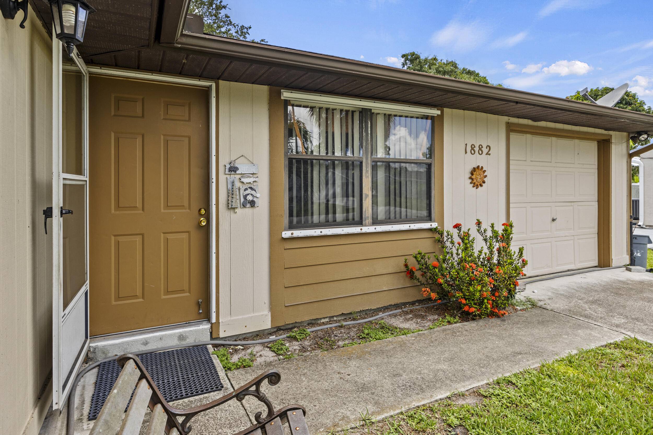 Port Saint Lucie, FL 34953,1882 SW Agnes ST