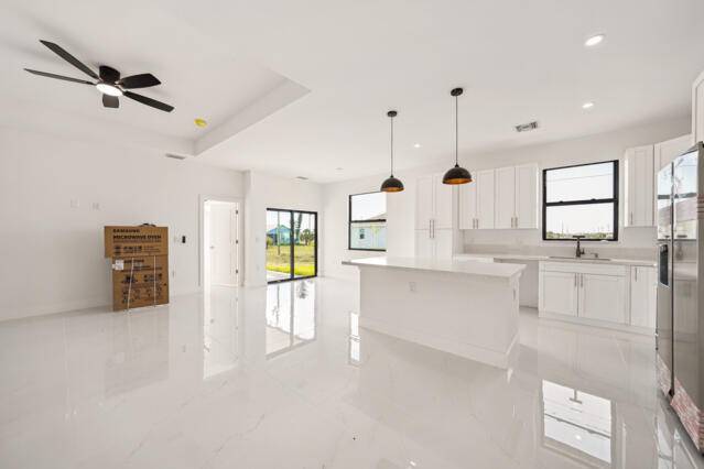 Cape Coral, FL 33993,4521 NW 34th ST